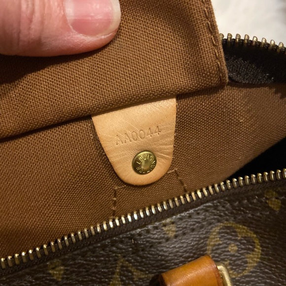 Vintage Louis Vuitton speedy 30. Authentic - Picture 7 of 10